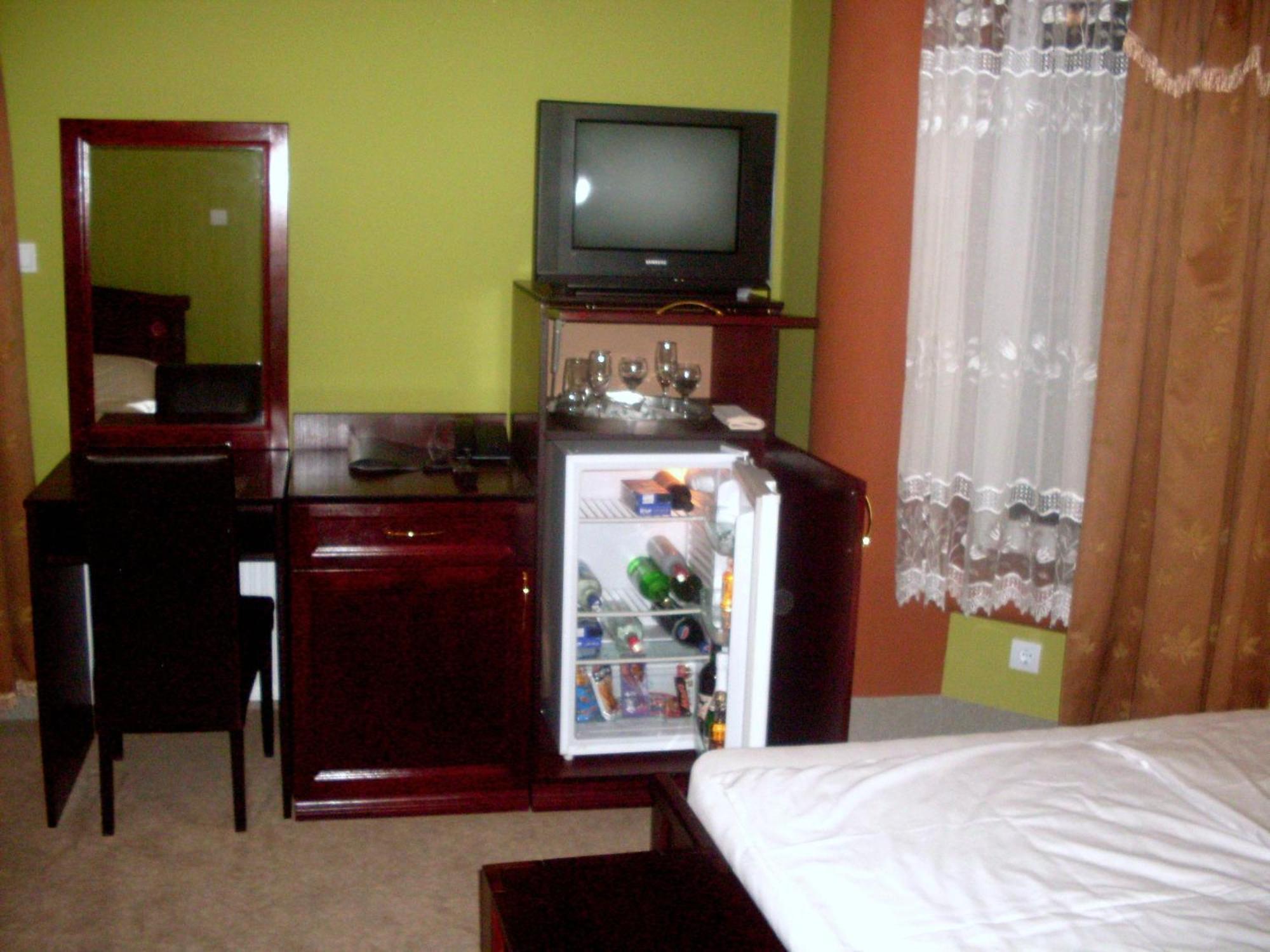 Hotel Vila Mitic Luxx Spa Centar Leskovac  Eksteriør billede