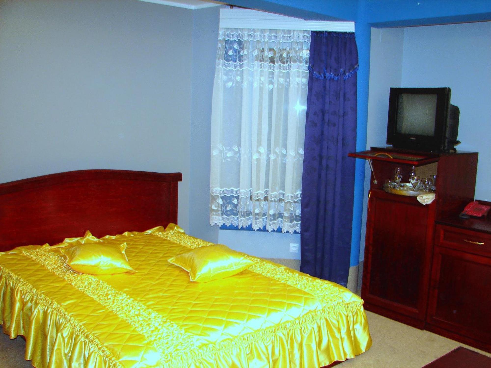 Hotel Vila Mitic Luxx Spa Centar Leskovac  Eksteriør billede
