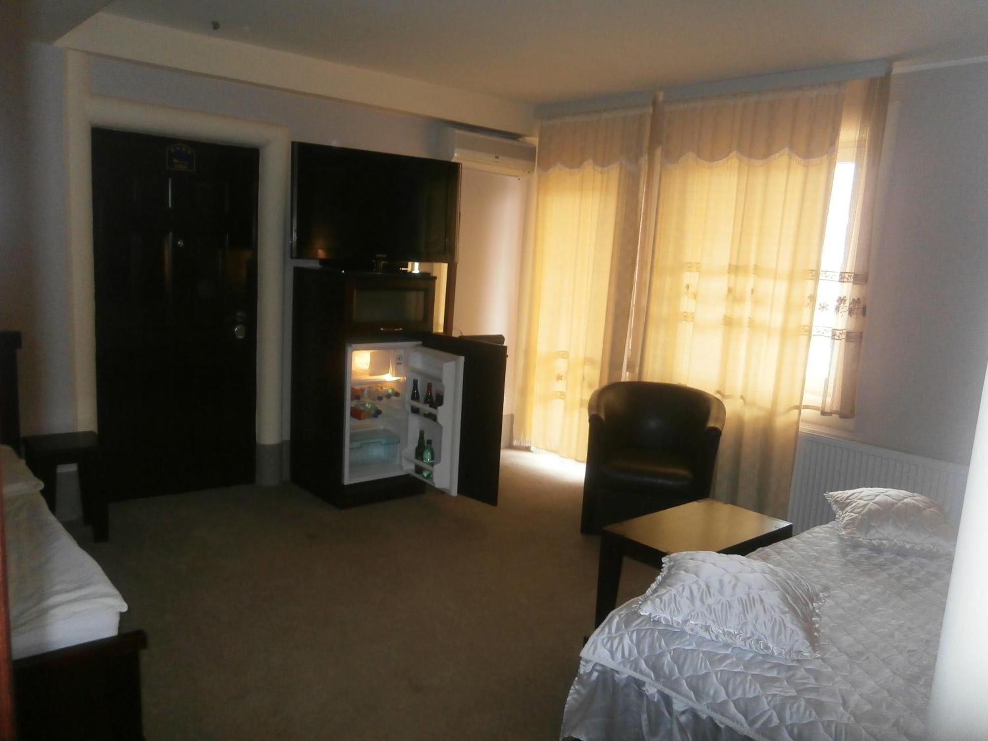 Hotel Vila Mitic Luxx Spa Centar Leskovac  Eksteriør billede